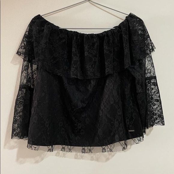 Black Off-shoulder Top - Picture 2 of 6